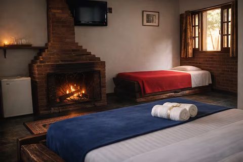 Quarto com lareira acesa